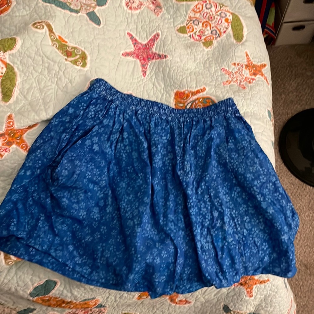 Go Fish Floral Shorts size XL NWT